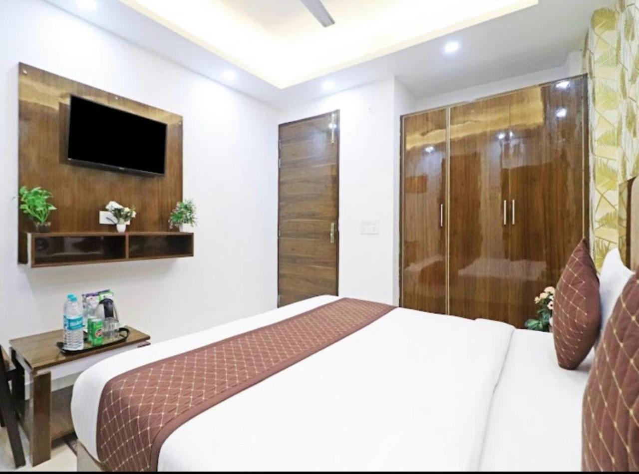 Hotel Vijaydeep Palace Near Delhi Airport 뉴델리 외부 사진