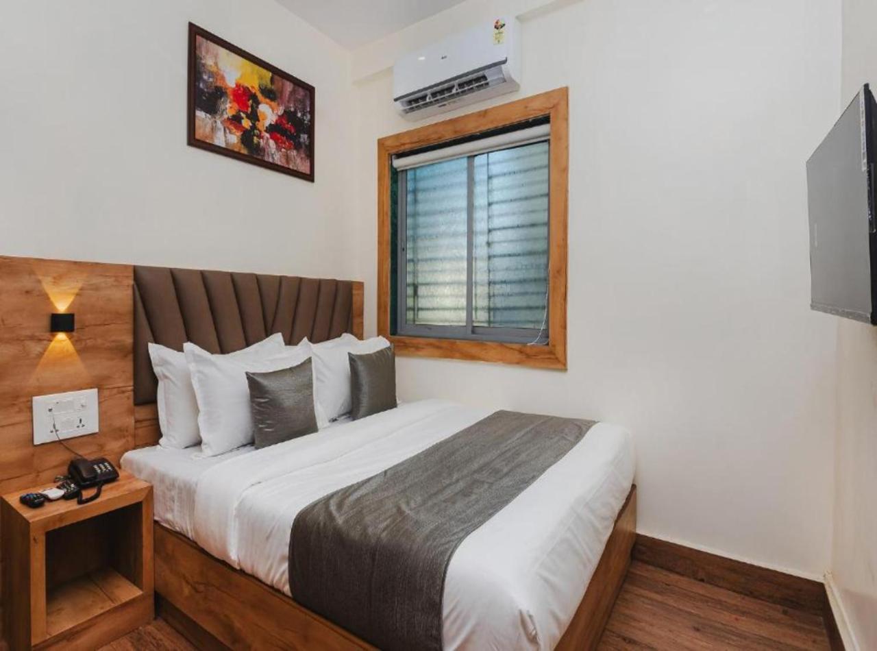 Hotel Vijaydeep Palace Near Delhi Airport 뉴델리 외부 사진
