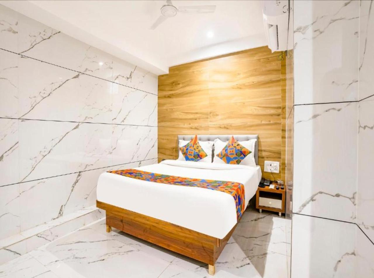 Hotel Vijaydeep Palace Near Delhi Airport 뉴델리 외부 사진