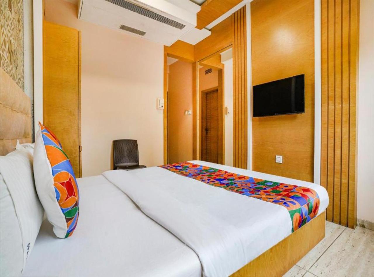 Hotel Vijaydeep Palace Near Delhi Airport 뉴델리 외부 사진