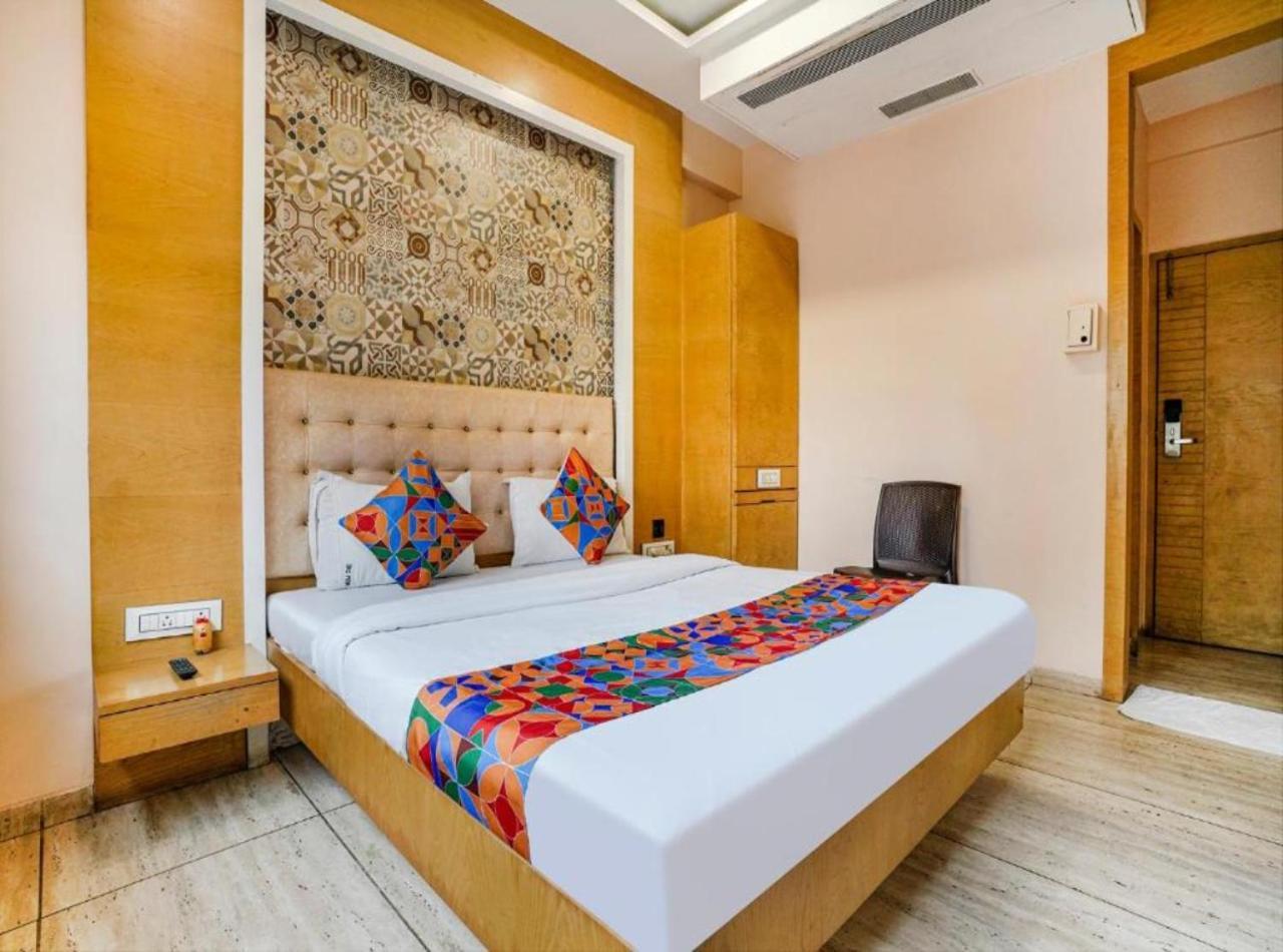 Hotel Vijaydeep Palace Near Delhi Airport 뉴델리 외부 사진